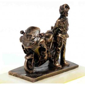 Figura Motorista con moto pequeña